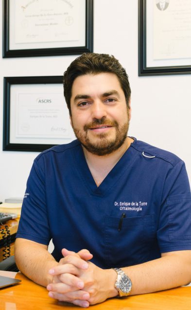 Dr. Carlos Enrique de la Torre Gabinete de Cornea y oftalmologia